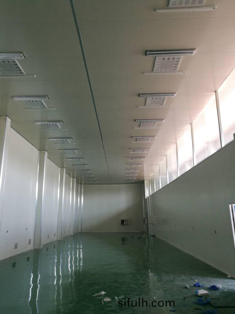 《如何(he)安裝(zhuang)淨(jing)化(hua)車(che)間(jian)》